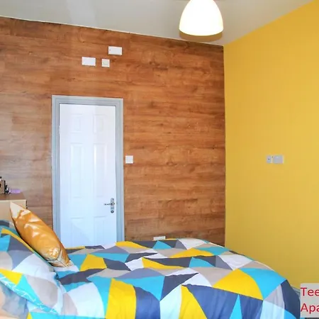 Ayresome Park Road Holiday home *